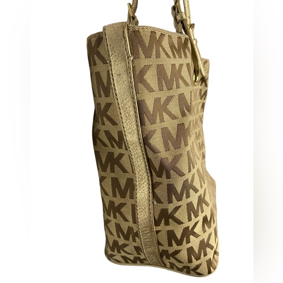 Michael Kors Shoulder Bag GUC - Picture 6 of 11